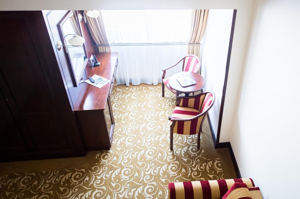 Hotel Silva Buşteni Exterior foto