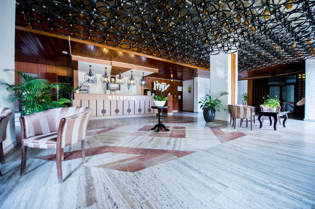 Hotel Silva Buşteni Exterior foto