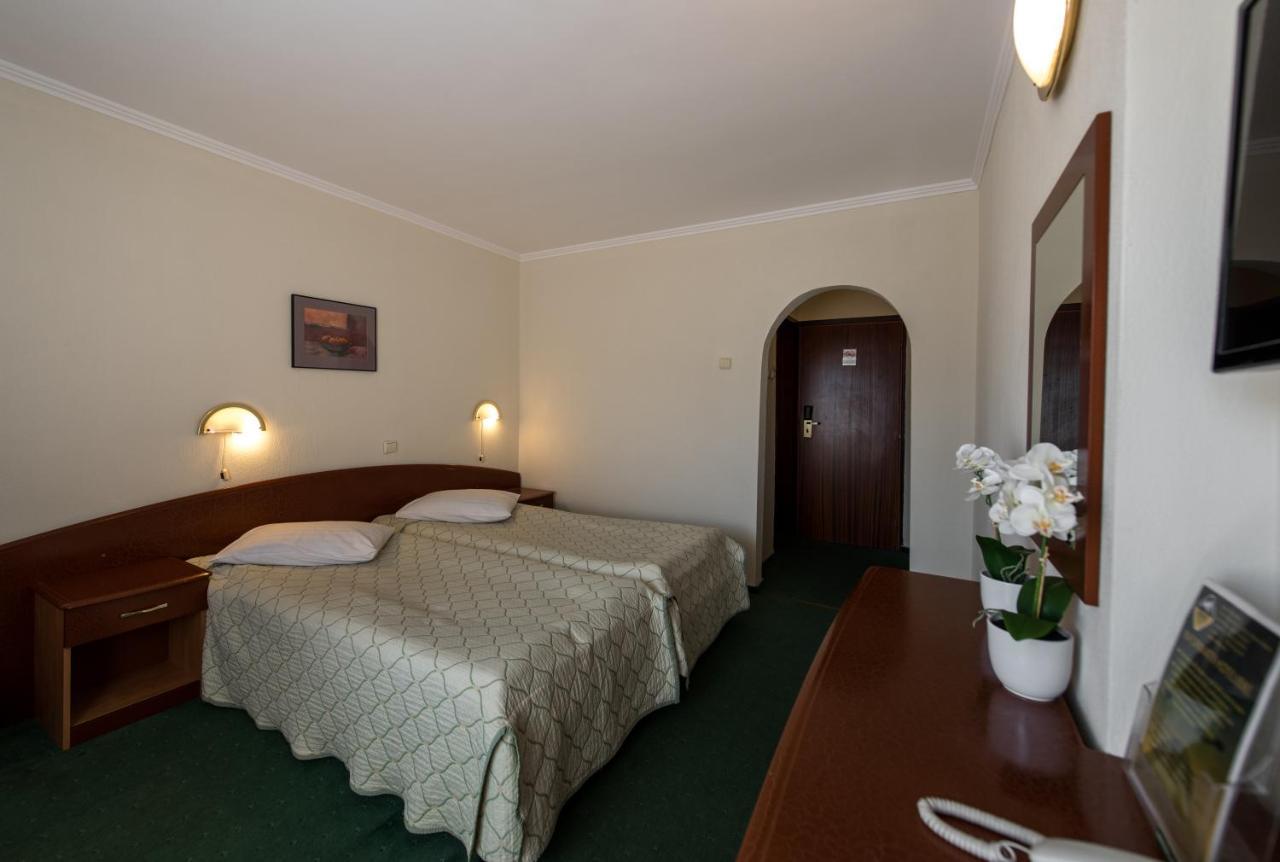 Hotel Silva Buşteni Exterior foto